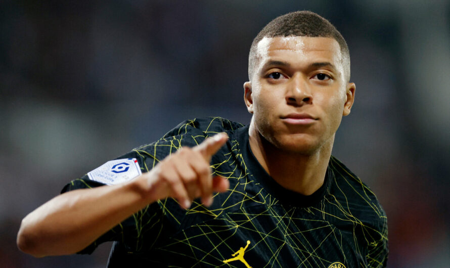 Kylian Mbappé : Charmé par une inconnue au Festival de Cannes (Vidéo)