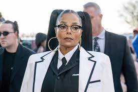 Janet Jackson crée la controverse sur les origines de Kamala Harris !