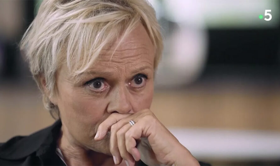 Muriel Robin en larmes en évoquant son alcoolisme pendant 30 ans : “Ça m’a déformée”