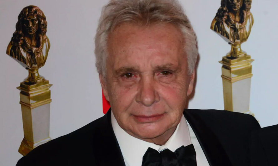 Michel Sardou, victime d’un vol étrange dans sa maison corse : « Vous êtes en train de me piquer ma salle de bain ! »