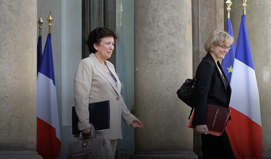 Roselyne Bachelot : ses amours, son ex-mari, son fils unique… Que sait-on de sa vie privée ?