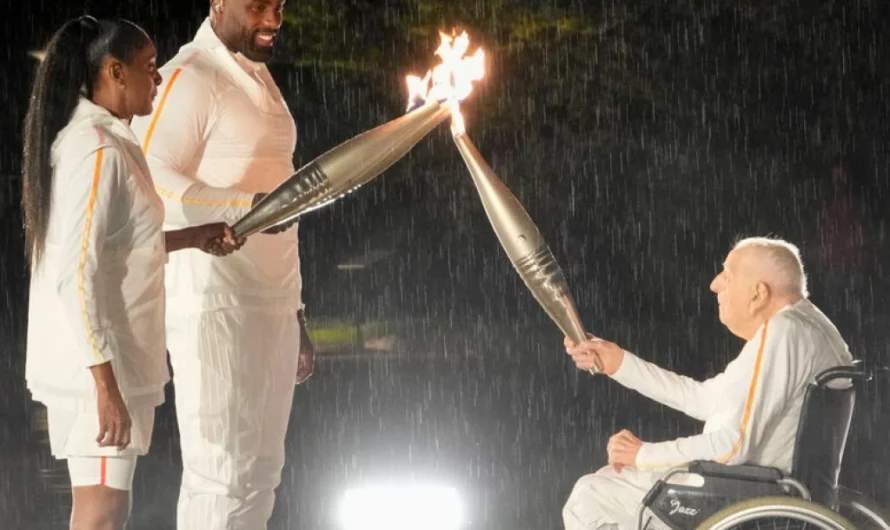 Décès de Charles Coste, héros olympique de 101 ans qui a illuminé Paris 2024