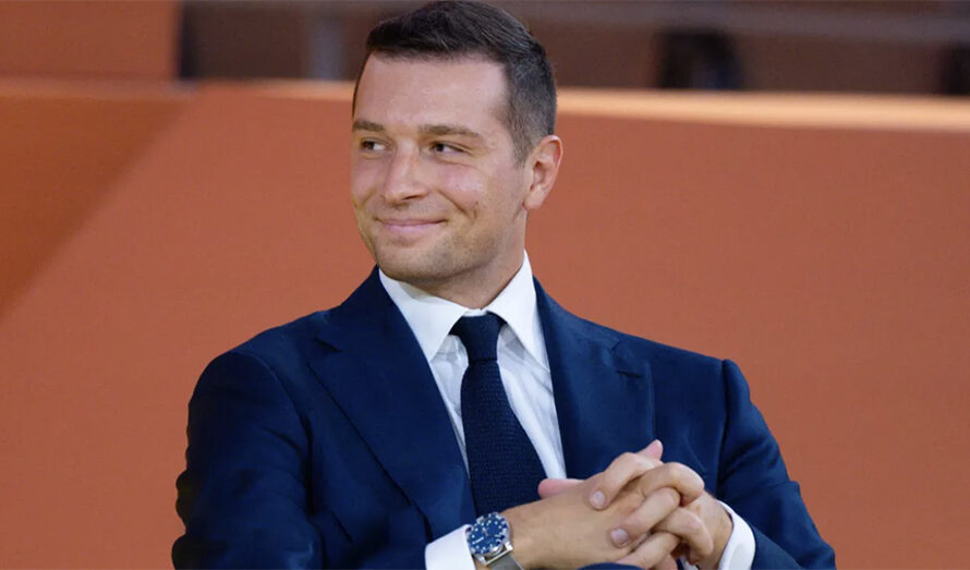 Jordan Bardella en couple avec Maria Carolina de Bourbon des Deux-Siciles : deviendra-t-il prince s’ils se marient ?