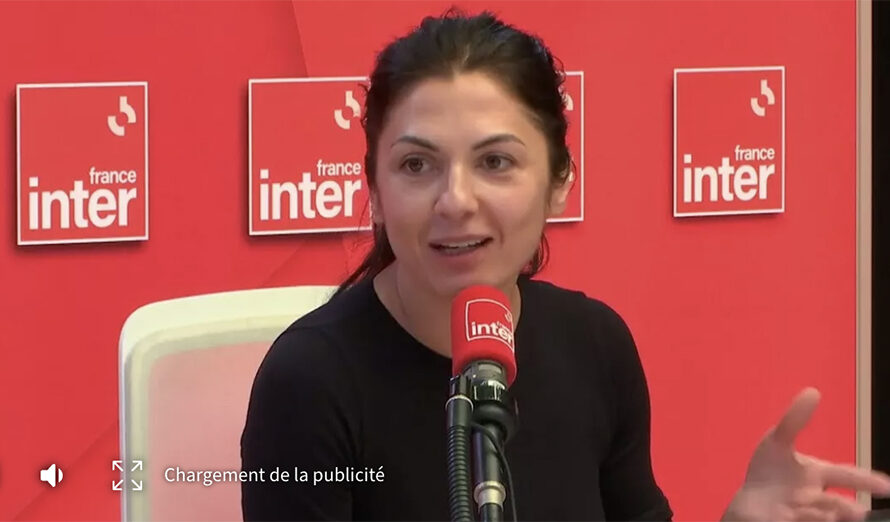 L’humoriste Elena Nagapetyan accuse Julien Mairesse de viol : le scénographe prend la parole, “il y a un an, j’ai trompé ma compagne…”